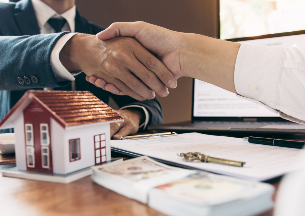 Firma de contrato de compra de una casa en Sabadell